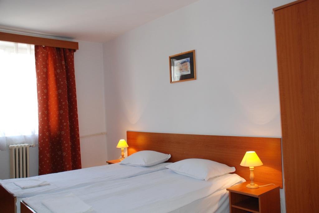 Hotel Merkur Miercurea Ciuc Luaran gambar