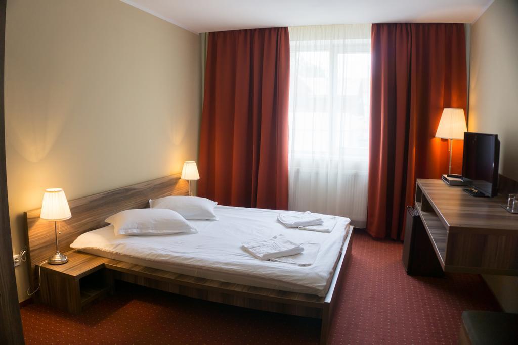 Hotel Merkur Miercurea Ciuc Luaran gambar